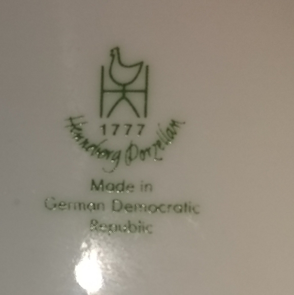 Henneberg Porzellan 1777 serving dish - Picture 2 of 2